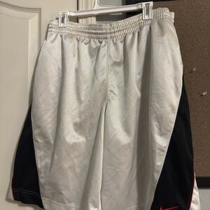 Vintage Nike Men's White and Black Athletic Shorts